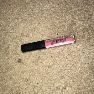 Liquid lipstick